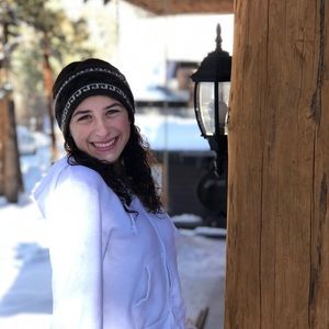 Meet your Posher, Dani